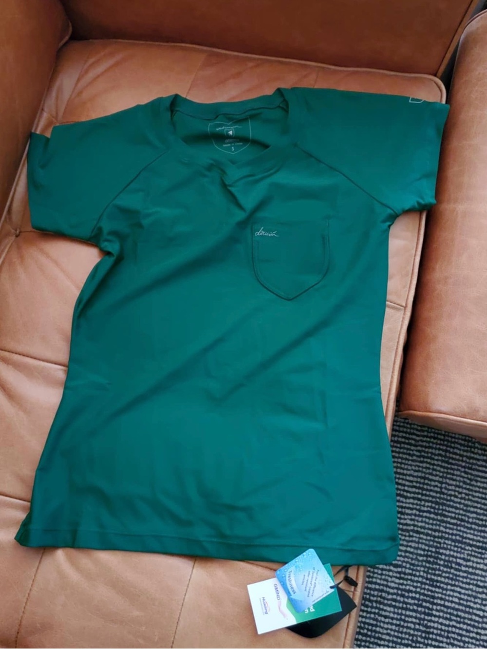 NWT Scrubs Contemporary Fit Green Women's Top size small